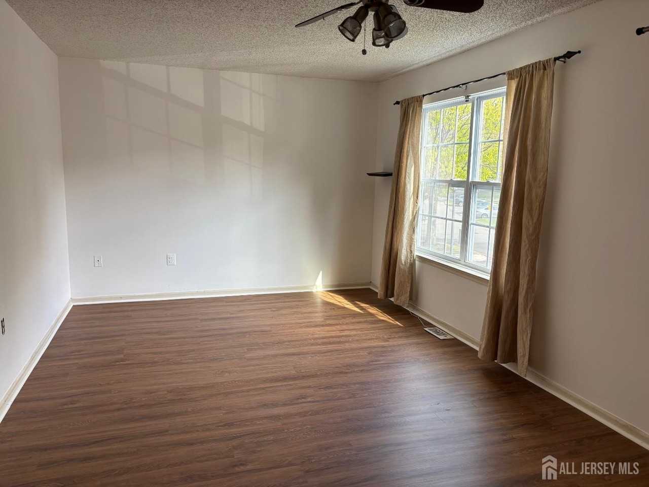 78 Albury Way - Photo 6 of 10