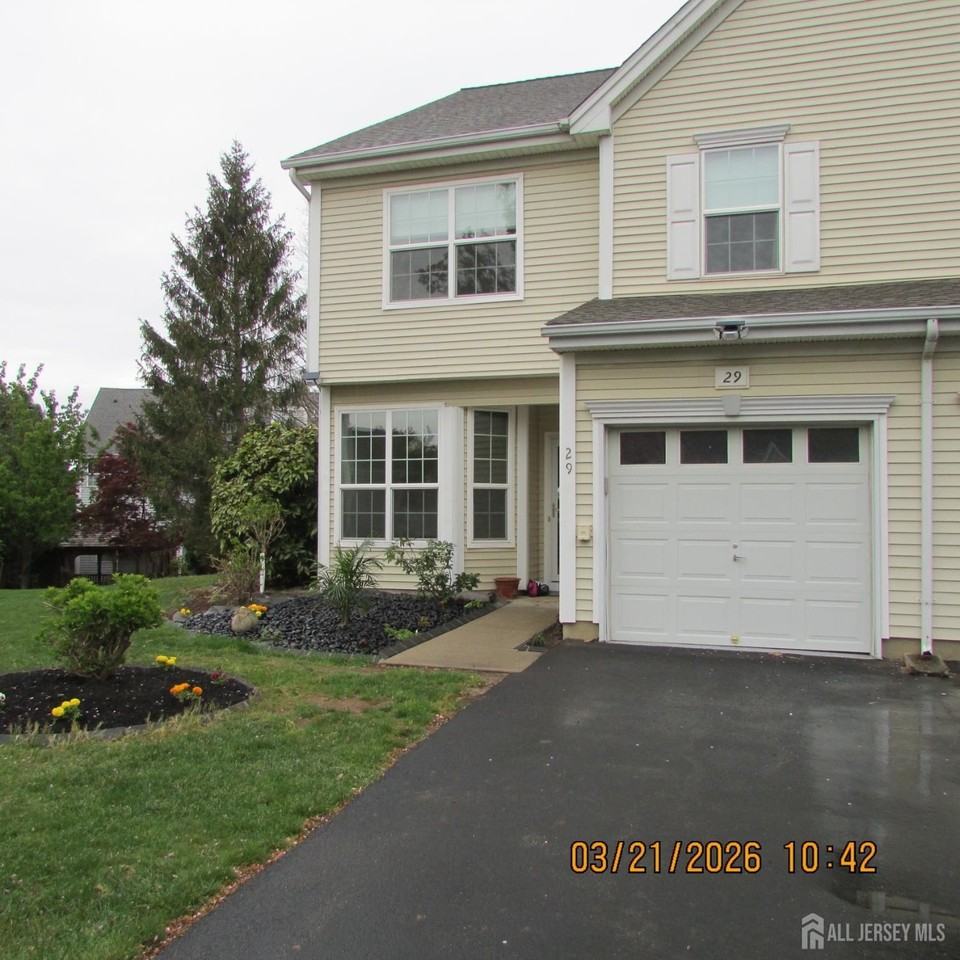 29 Tall Oaks Ct - Photo 2 of 34