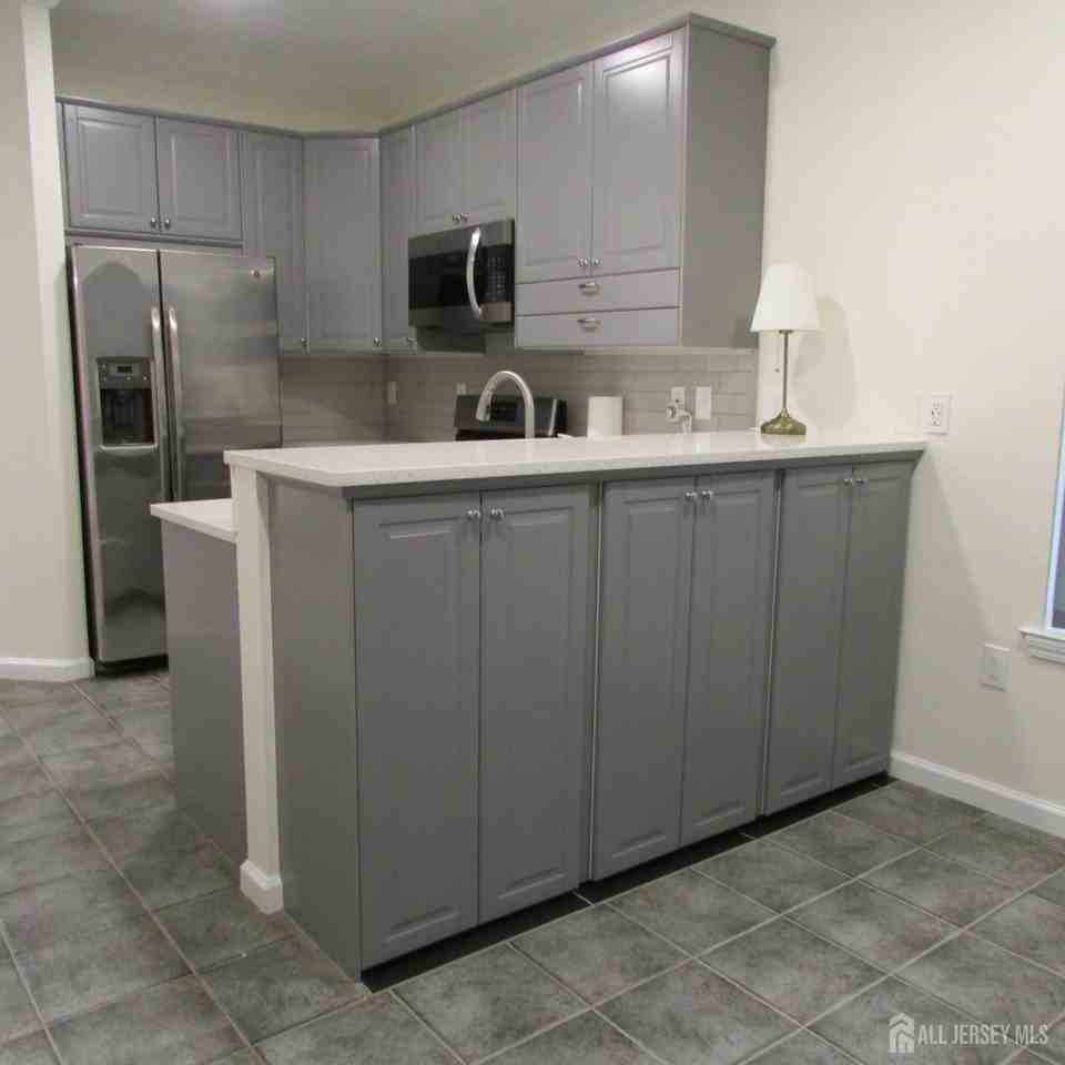 29 Tall Oaks Ct - Photo 7 of 34