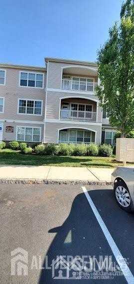 725 Timberlake Dr - Photo 5 of 24