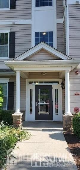 725 Timberlake Dr - Photo 6 of 24