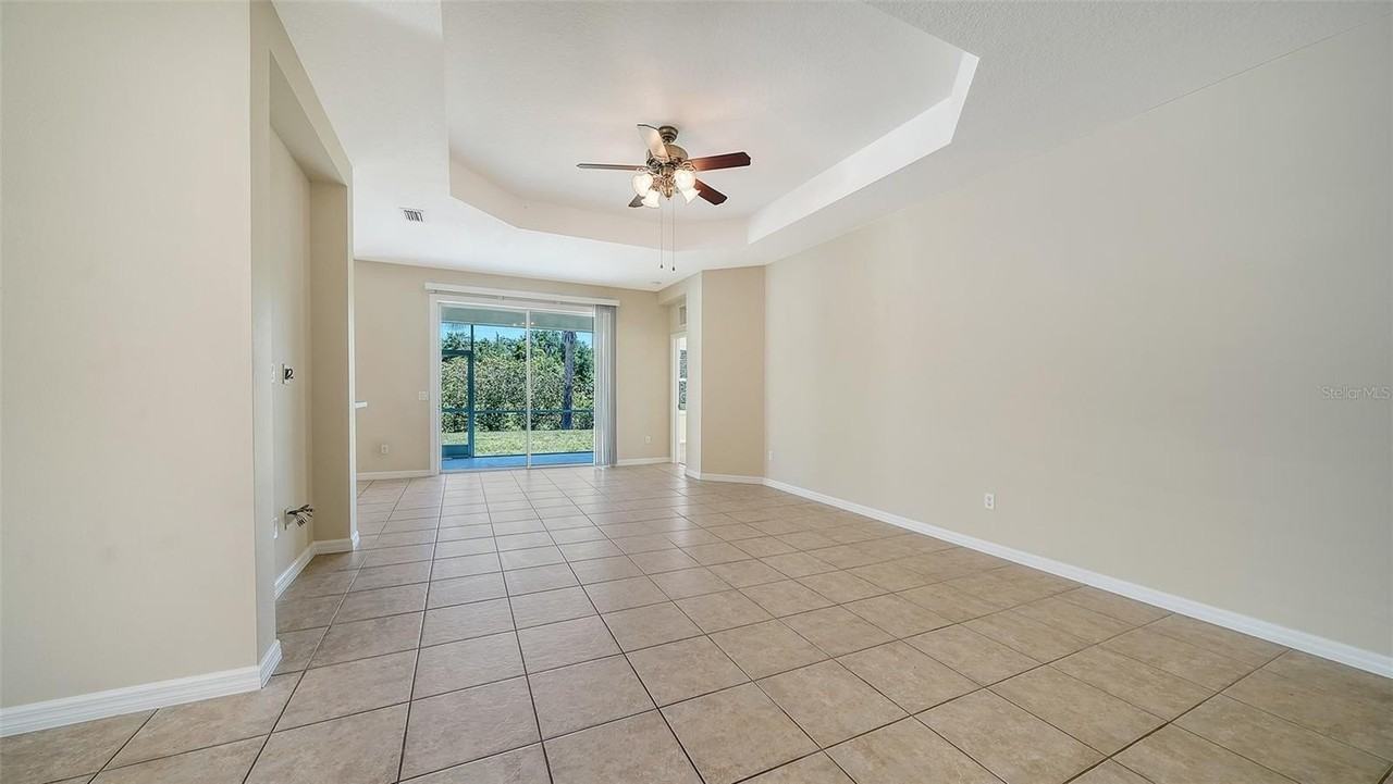 1424 Blue Horizon Cir - Photo 6 of 50