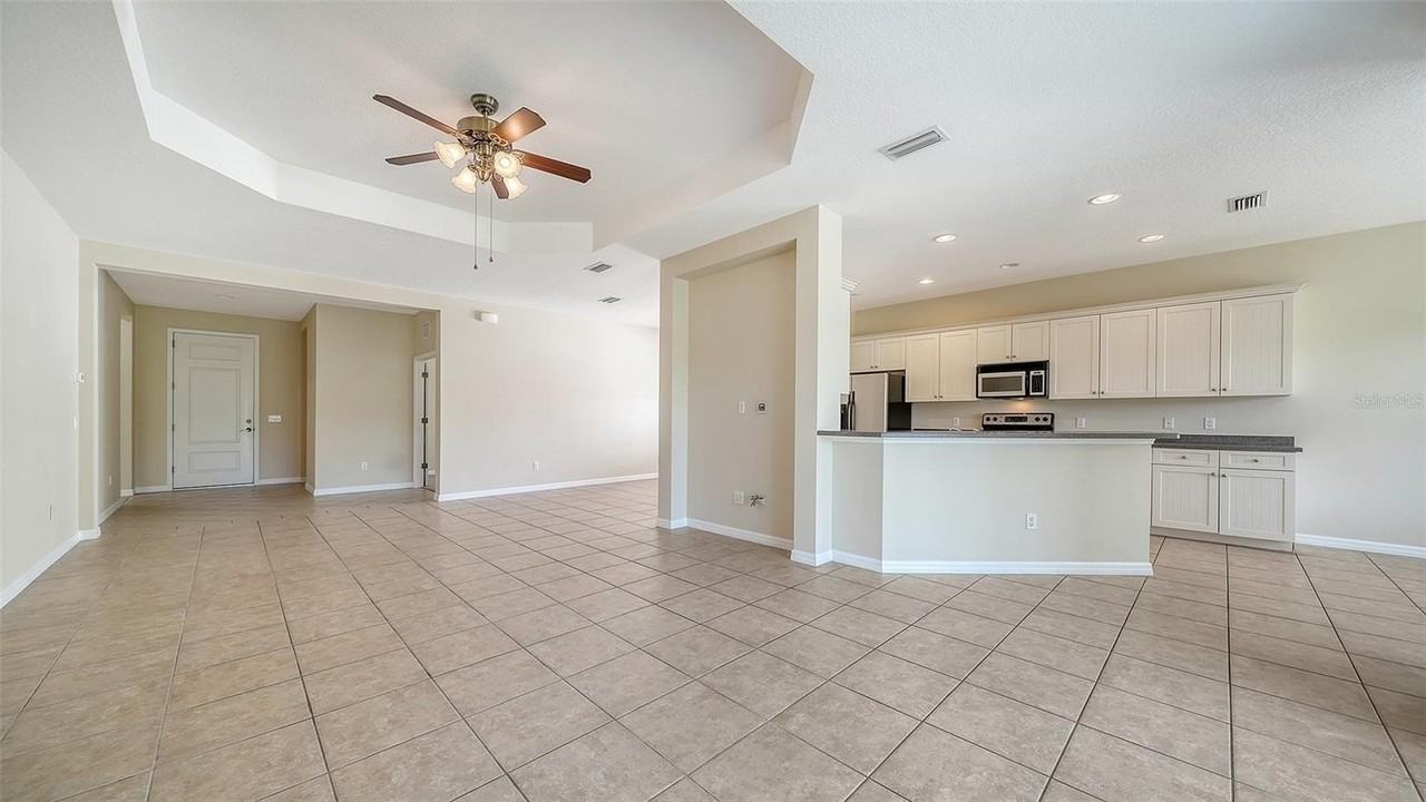 1424 Blue Horizon Cir - Photo 7 of 50