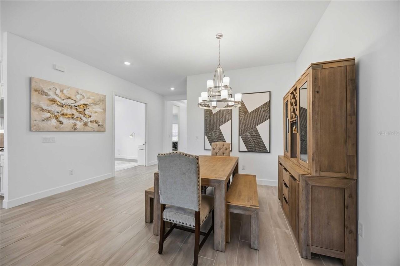 10116 Silent Night Ln - Photo 5 of 50