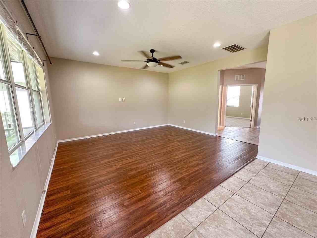 8979 39th Street Cir E - Photo 2 of 25