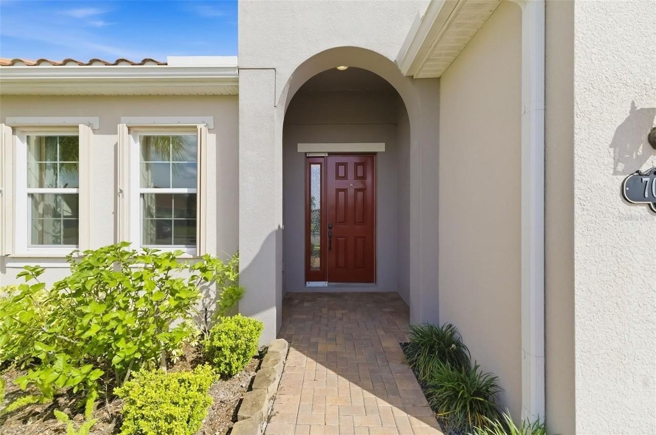 7070 Indus Valley Cir - Photo 4 of 40