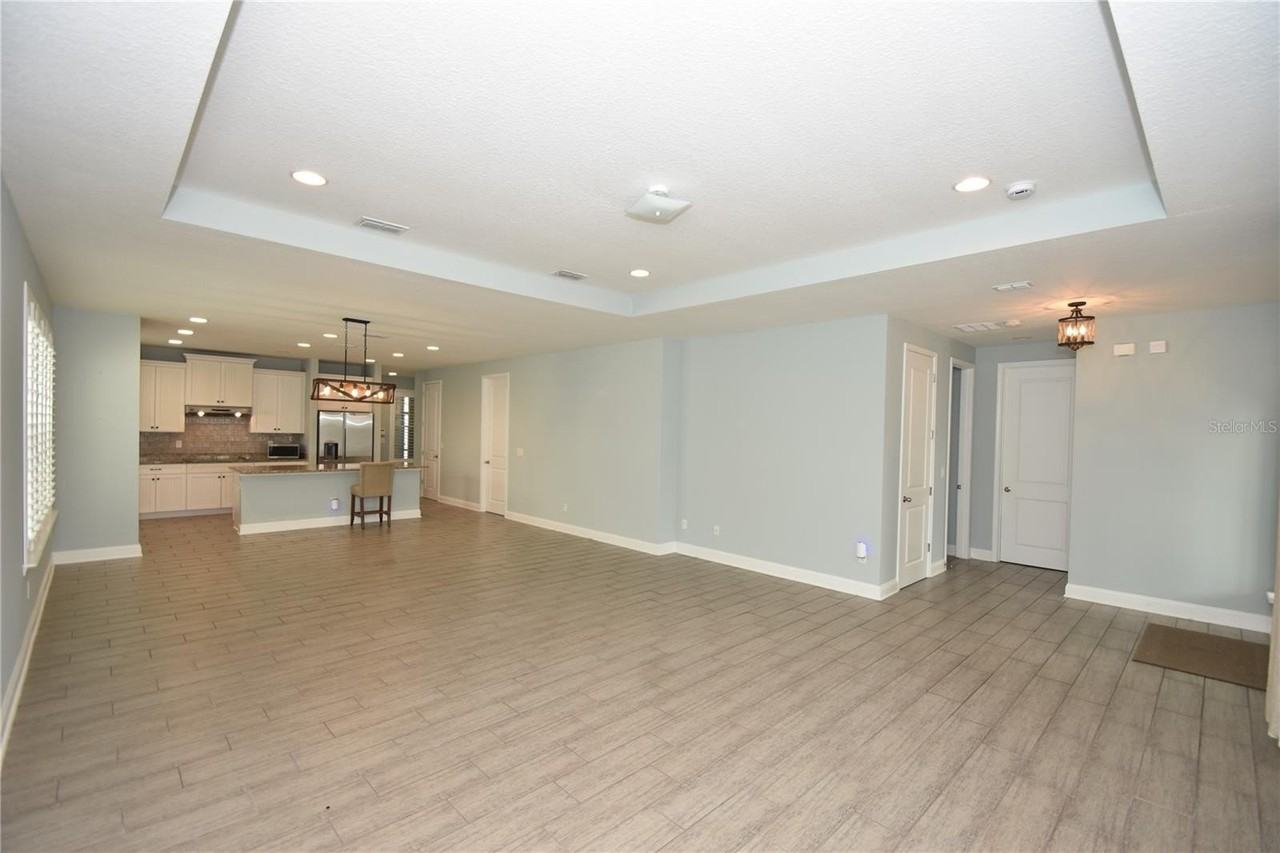 28 Sandy Beach Way - Photo 5 of 45