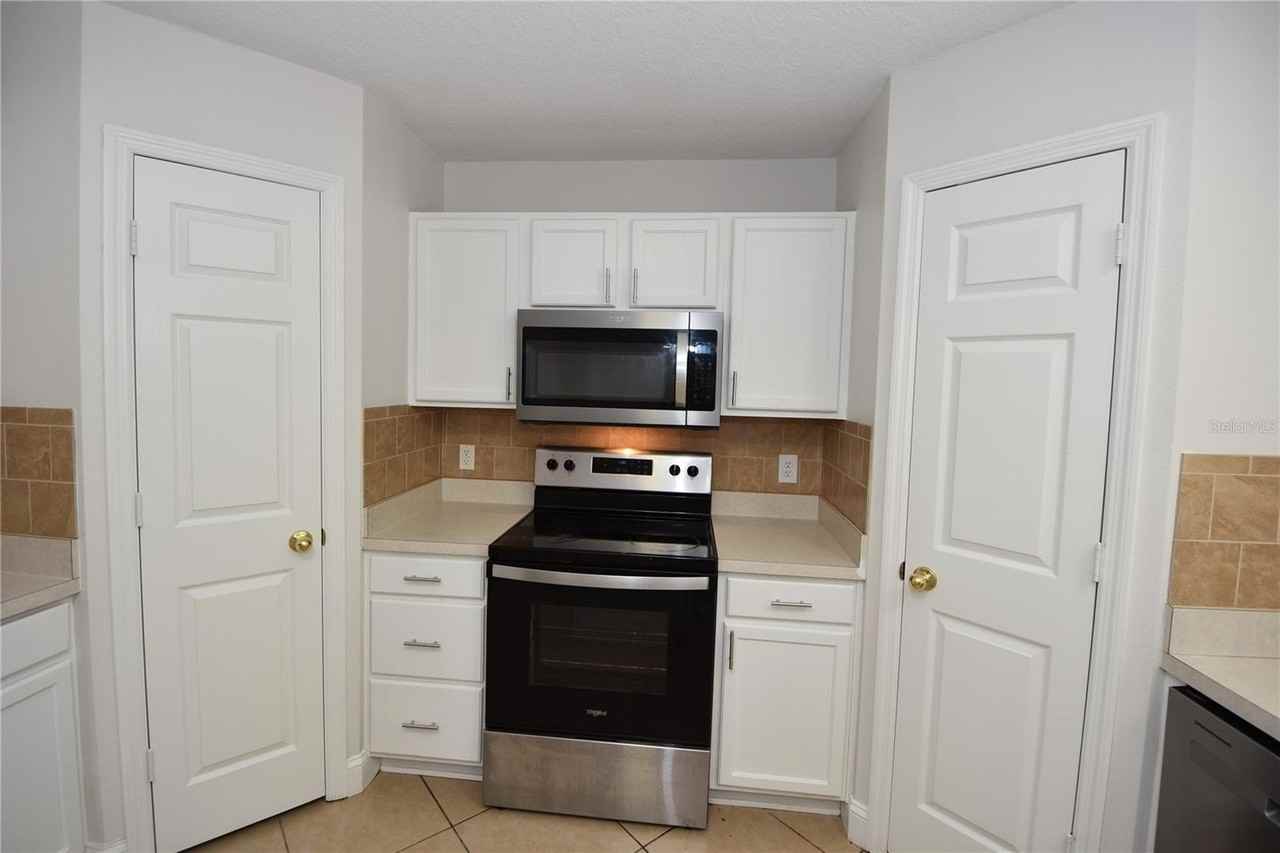 3 Sea Beacon Pl - Photo 6 of 26