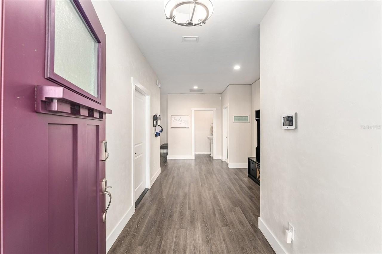 1412 Nw 121st Way - Photo 4 of 37