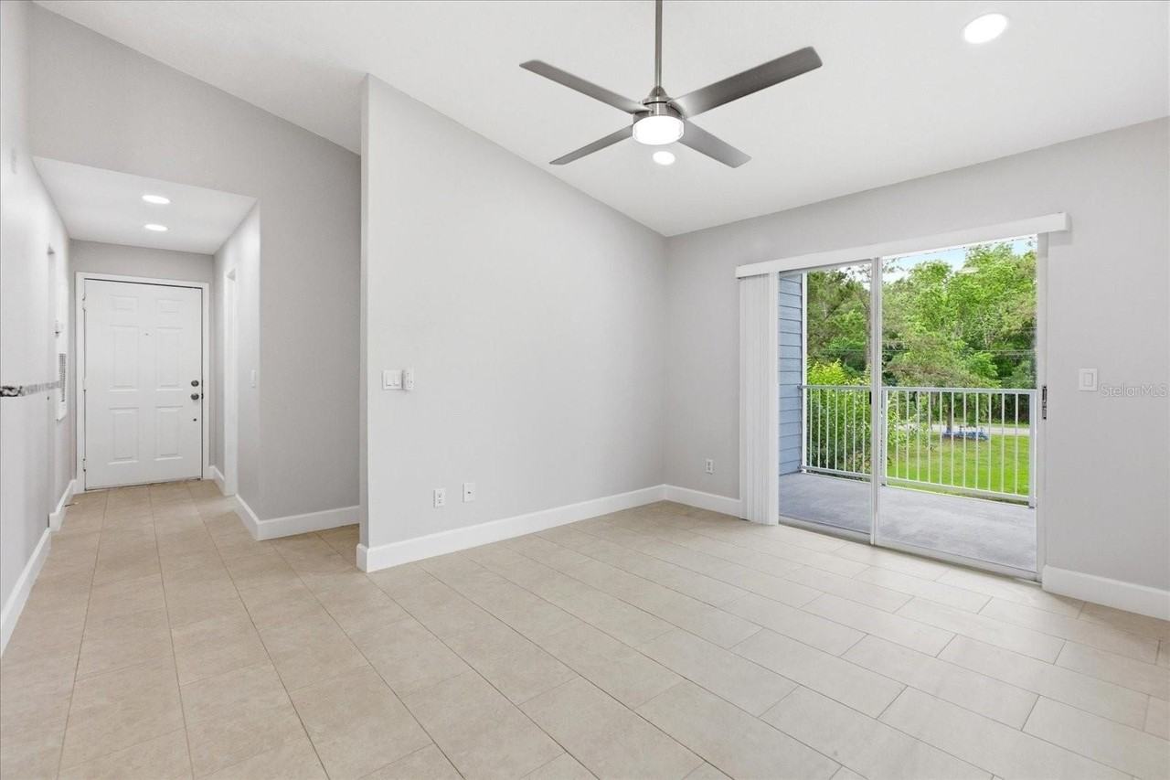 2504 Grassy Point Dr #204 - Photo 4 of 28