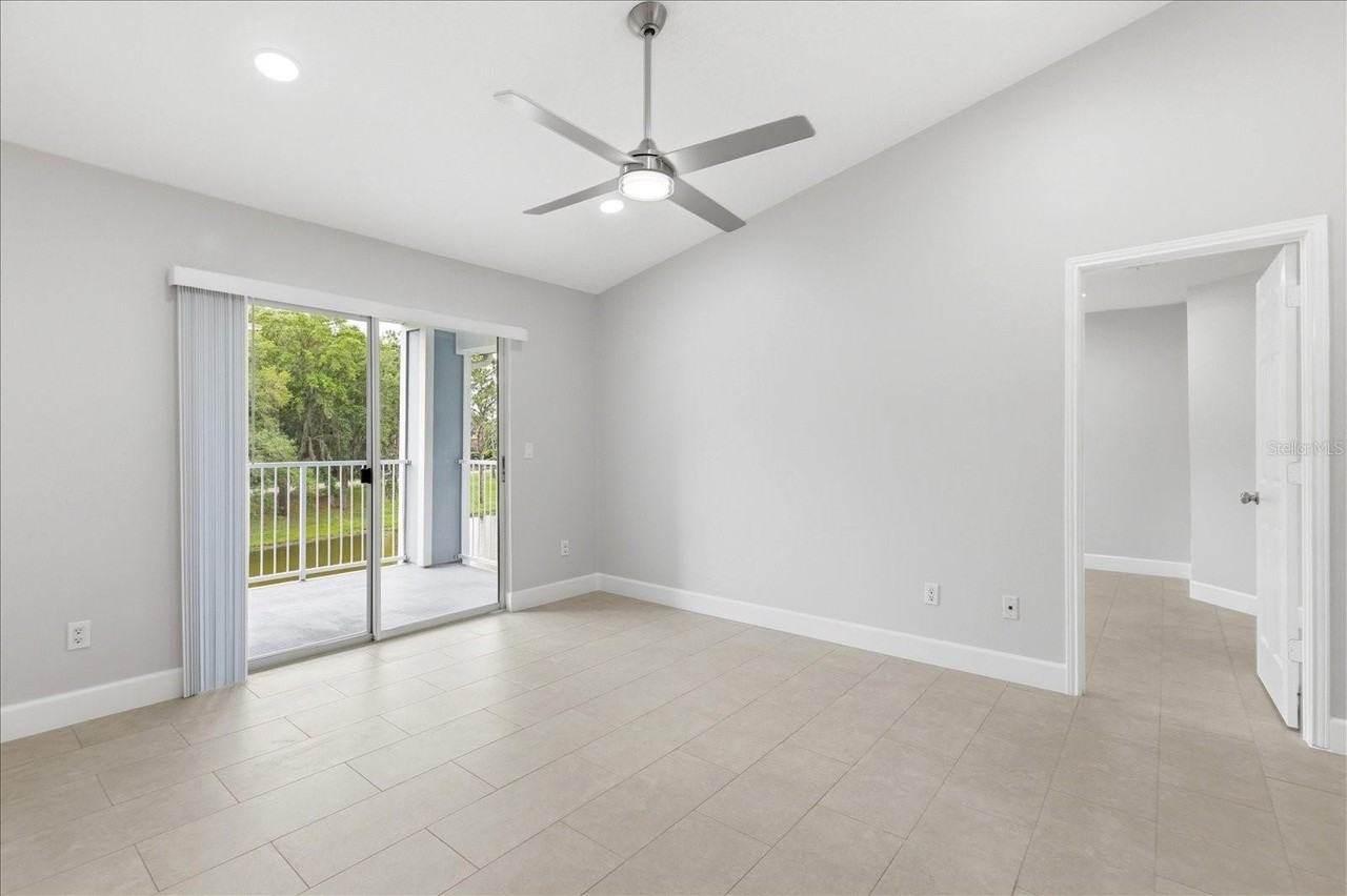 2504 Grassy Point Dr #204 - Photo 6 of 28