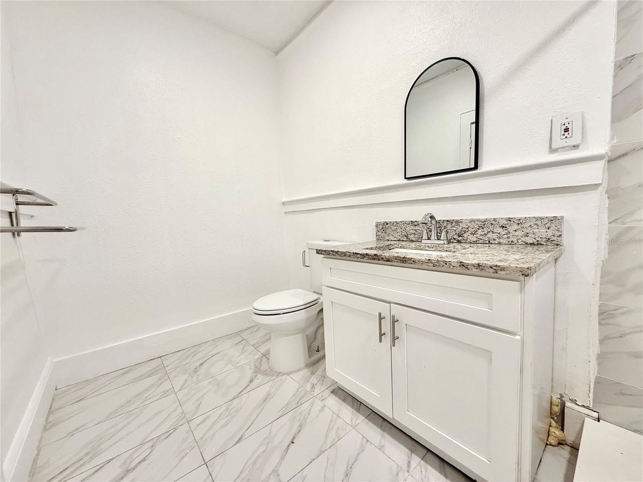 507 N Ridgewood Ave #4 - Photo 6 of 7