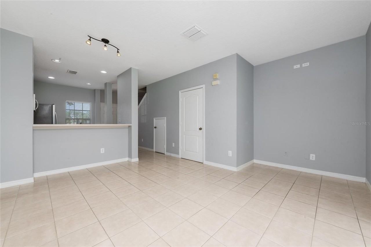 9313 Jasmine Flower Ln #185 - Photo 3 of 33