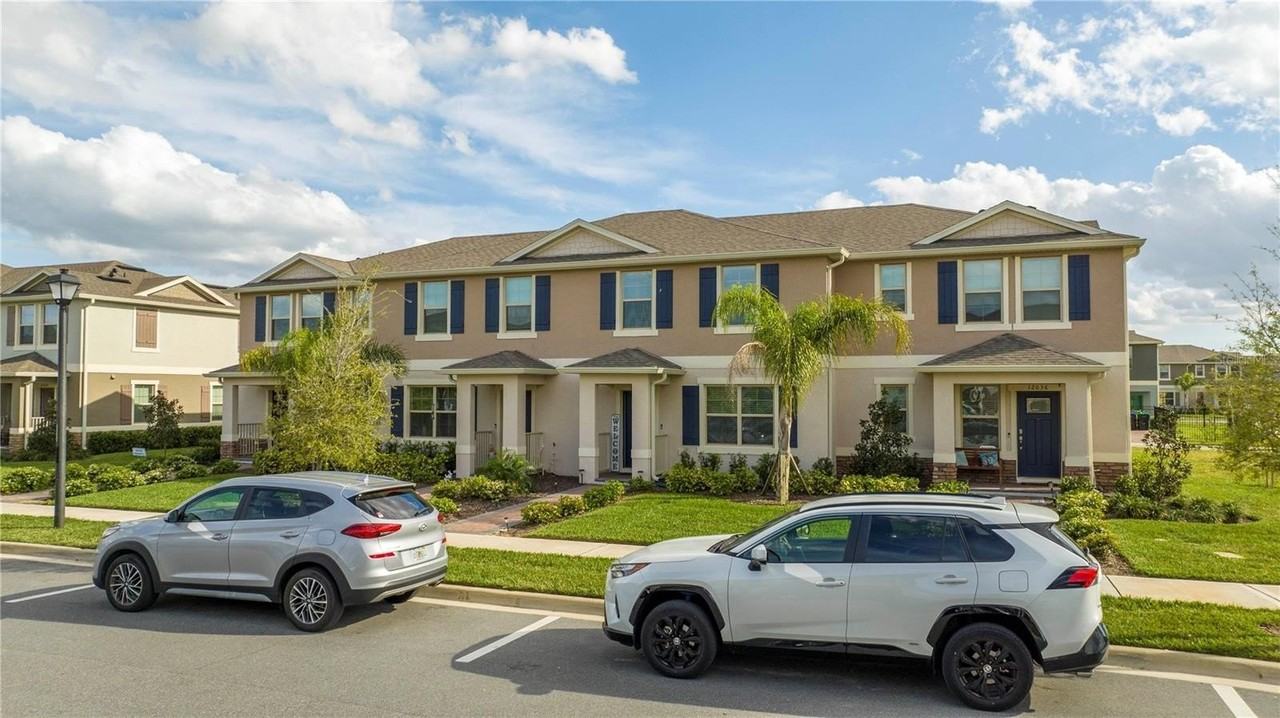 12032 Holystone St - Photo 2 of 47