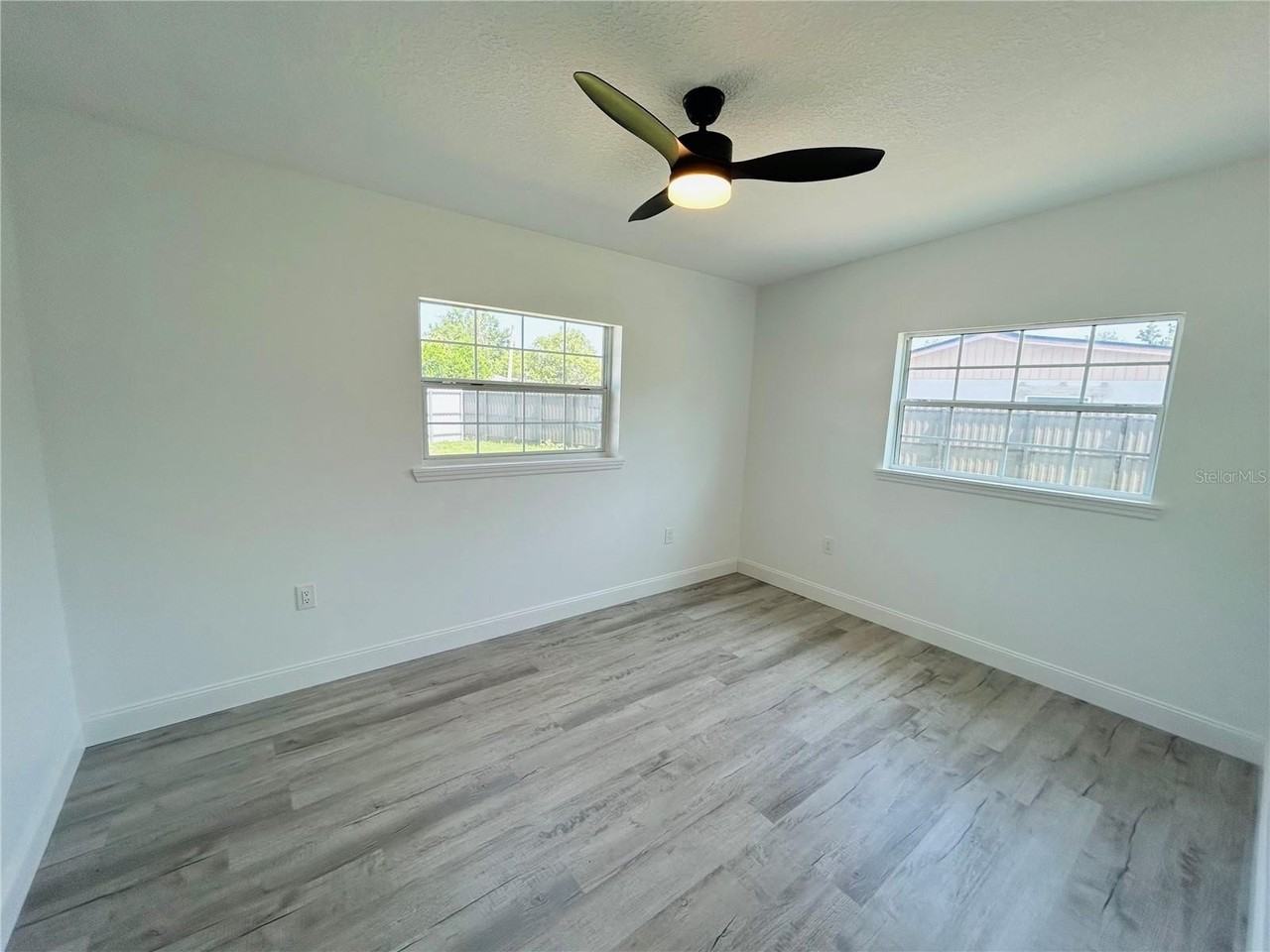 6603 Cocos Dr - Photo 6 of 20