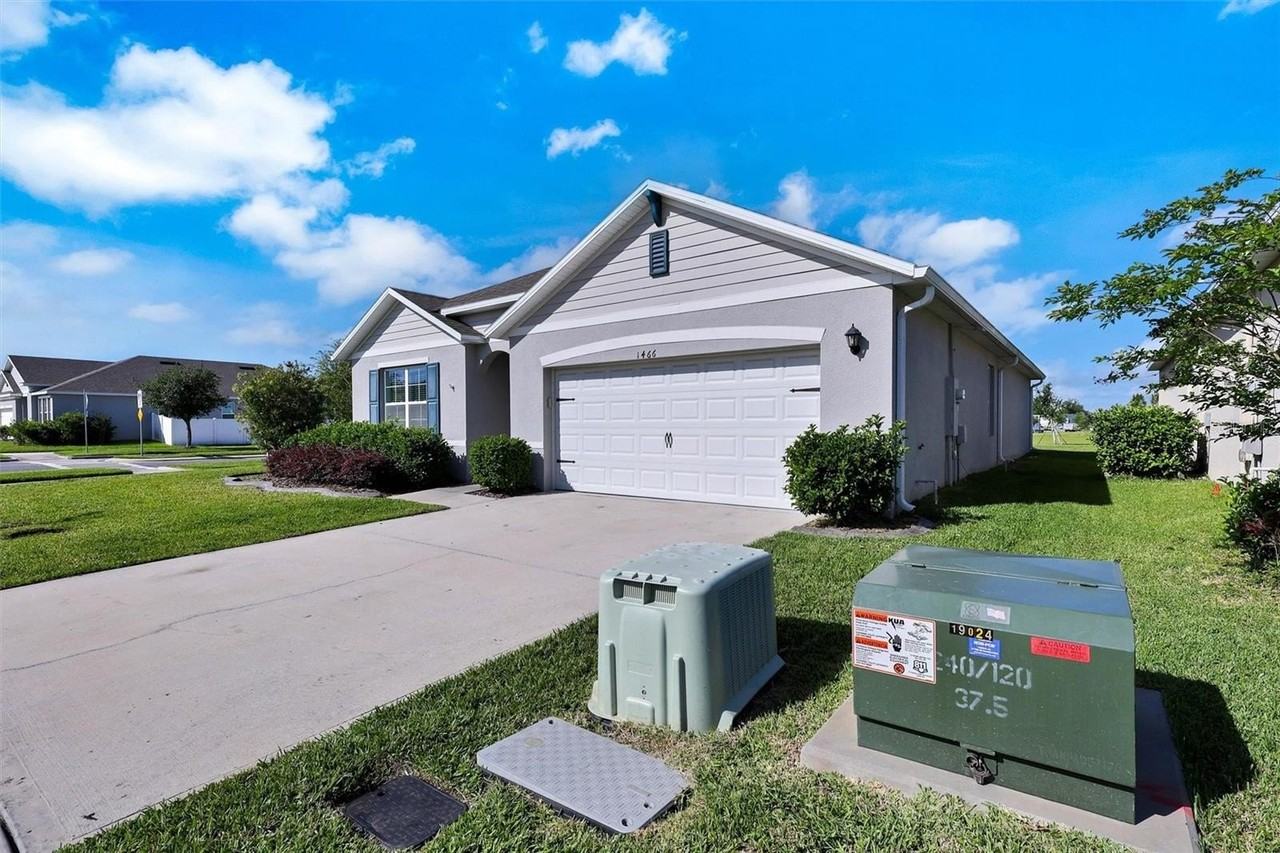 1466 Mary Belle Ave - Photo 2 of 35