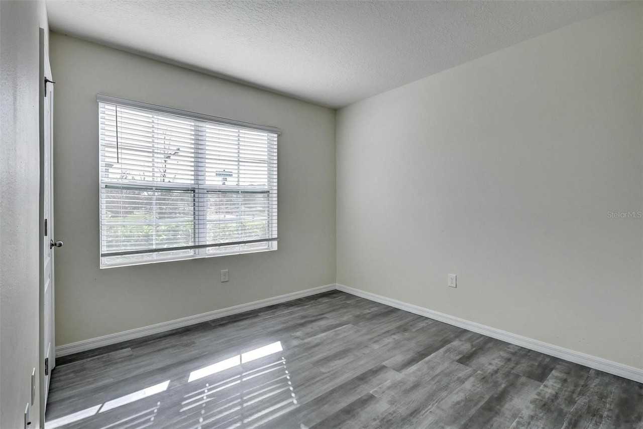 1466 Mary Belle Ave - Photo 6 of 35