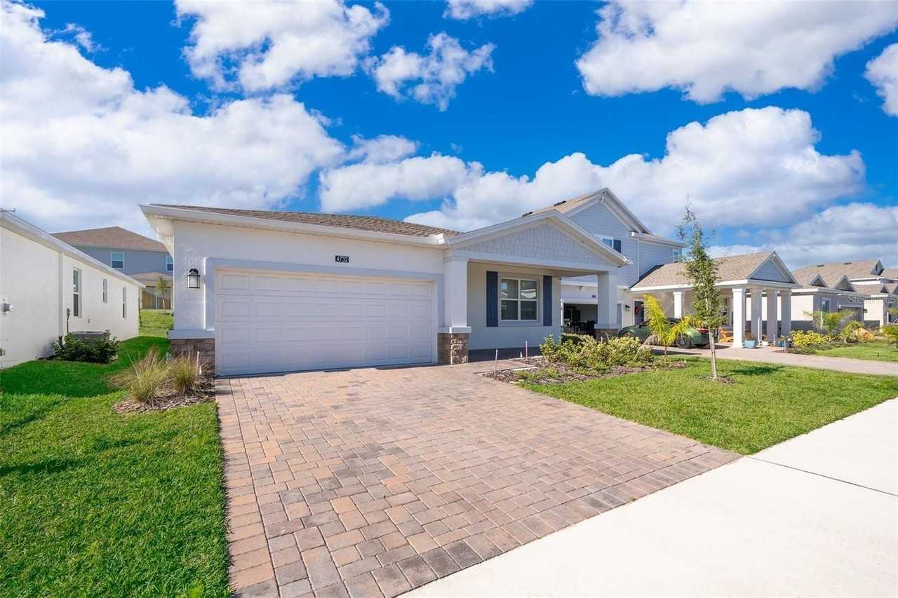 4732 Waltham Forest Dr - Photo 2 of 36