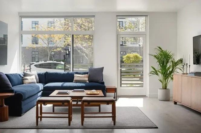 3098 W Kyne St, Unit 217 - Photo 4 of 10