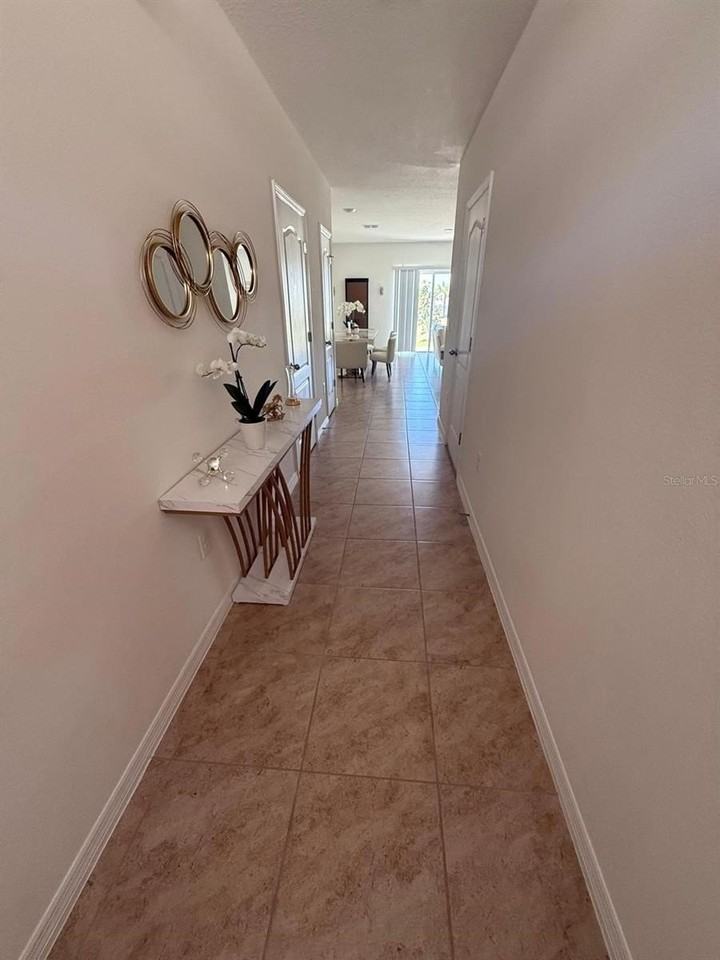 1419 Plank Pl - Photo 2 of 44