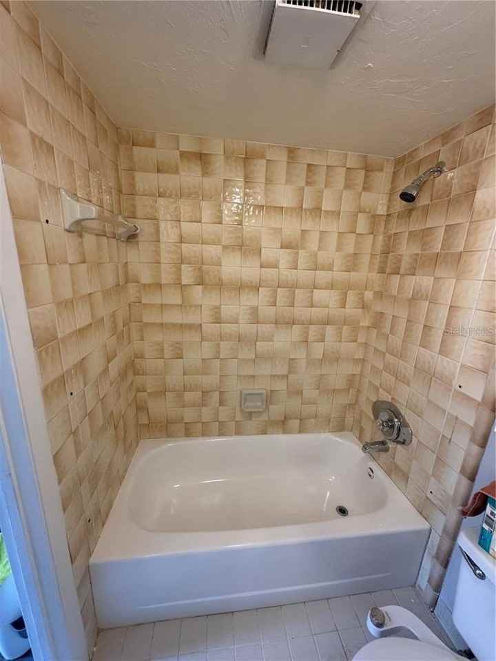 4313 Sw 68th Ter - Photo 6 of 14