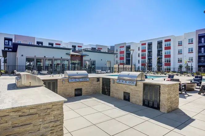 2301 Jefferson Boulevard, Unit 201 - Photo 3 of 19