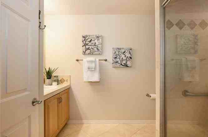 21345 Hawthorne Boulevard, Unit 302 - Photo 7 of 18