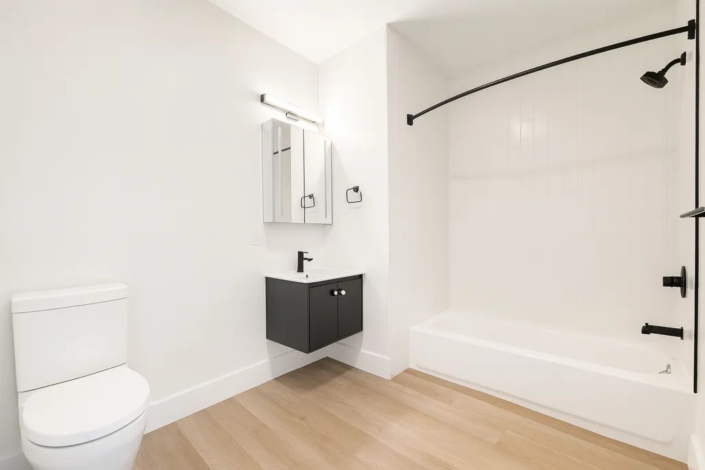 39 Madison Street, Unit 207 - Photo 3 of 20