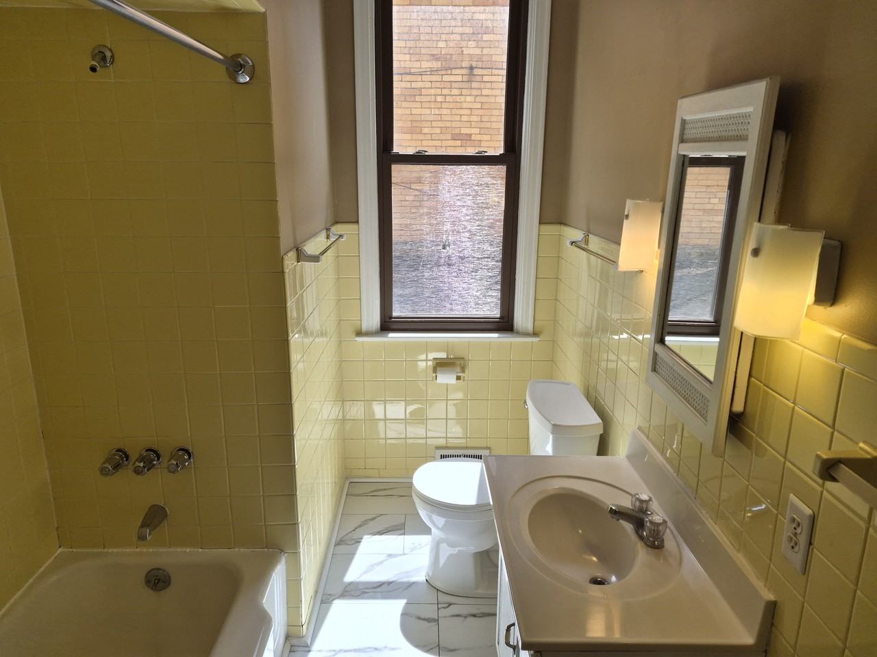 261 Martsolf Ave #1 - Photo 4 of 7