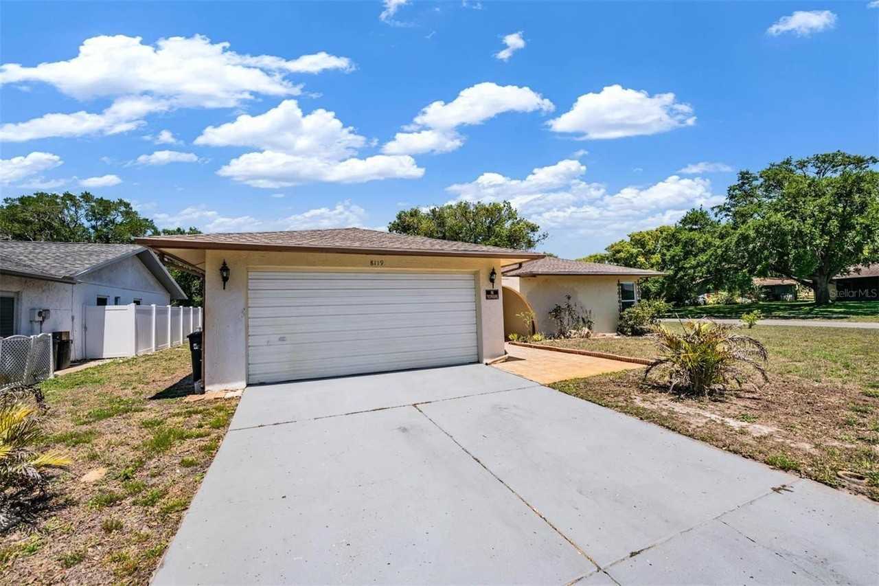 8119 San Bernardino Dr - Photo 2 of 45