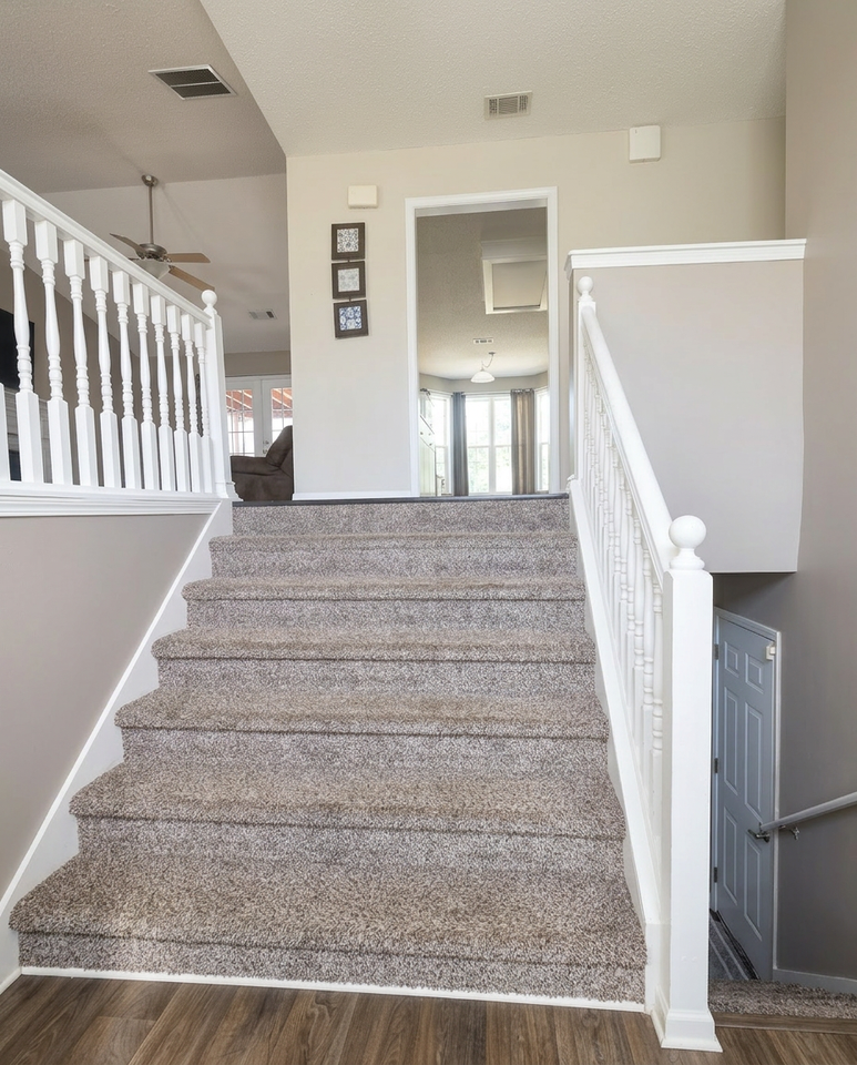 1885 Roxey Lane - Photo 2 of 14