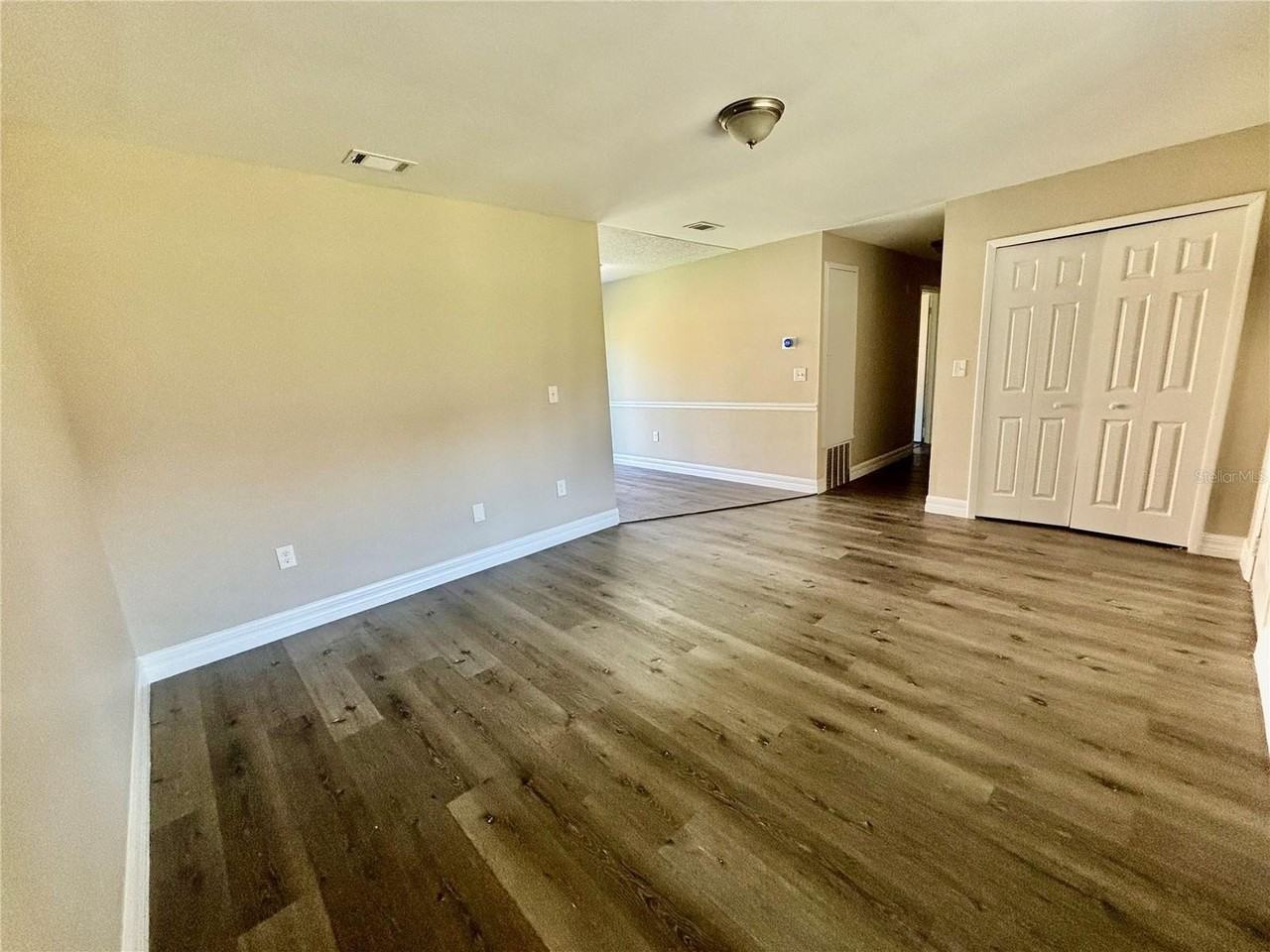 504 Blackbird Ln - Photo 6 of 22