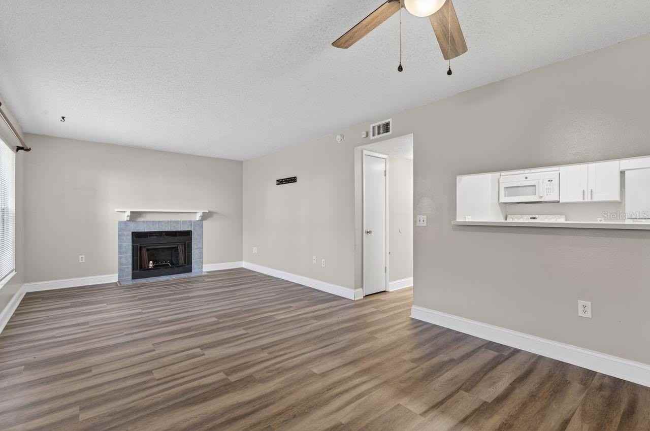 14319 Hanging Moss Cir #102 - Photo 6 of 18