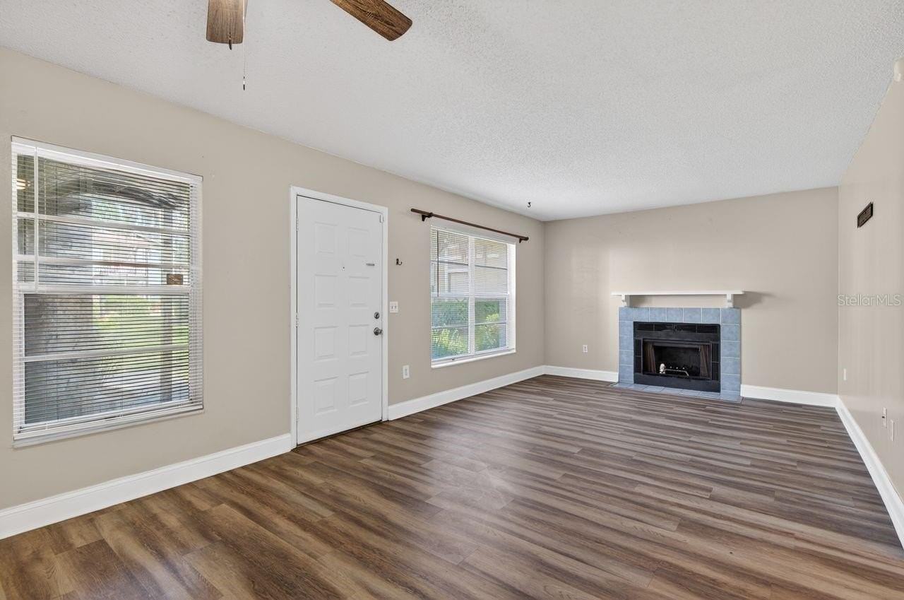 14319 Hanging Moss Cir #102 - Photo 7 of 18