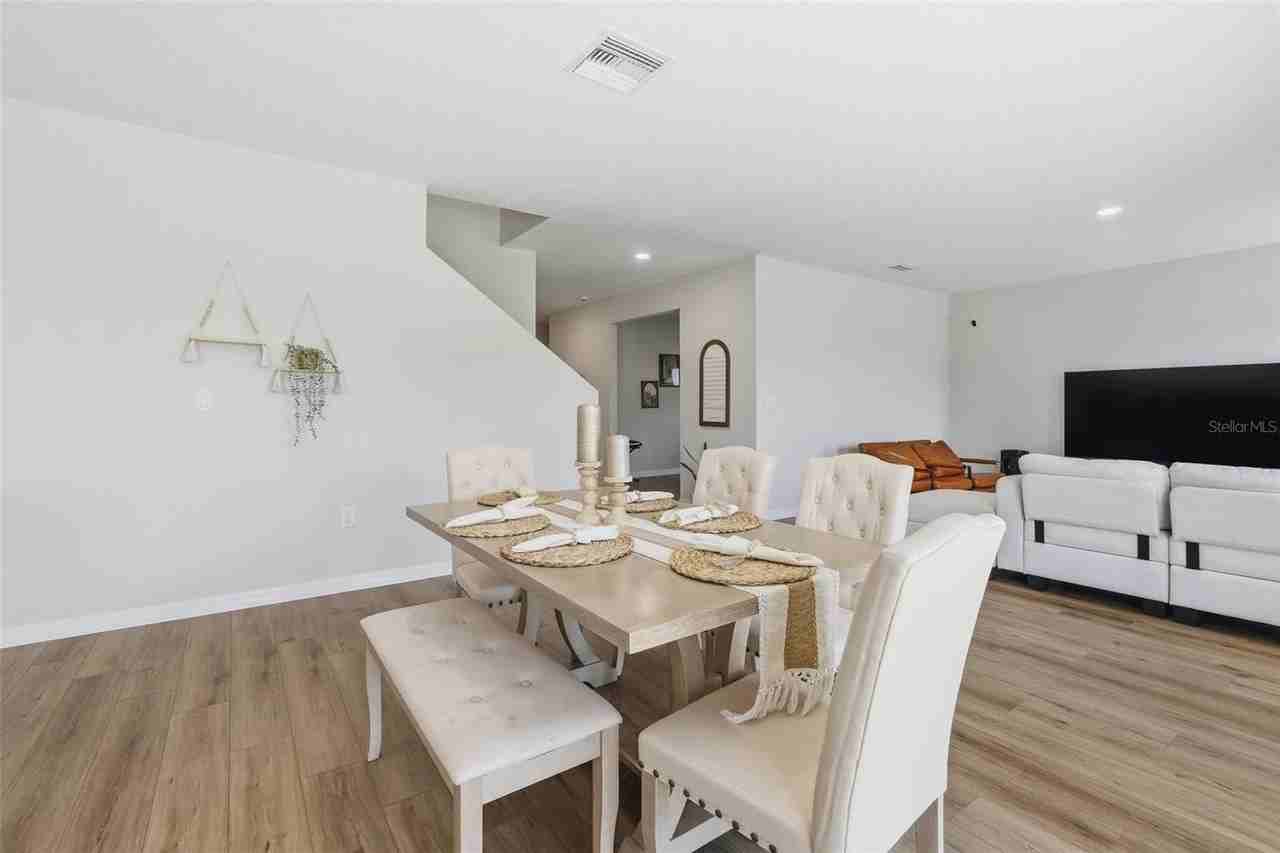 1330 Current Pl - Photo 4 of 42