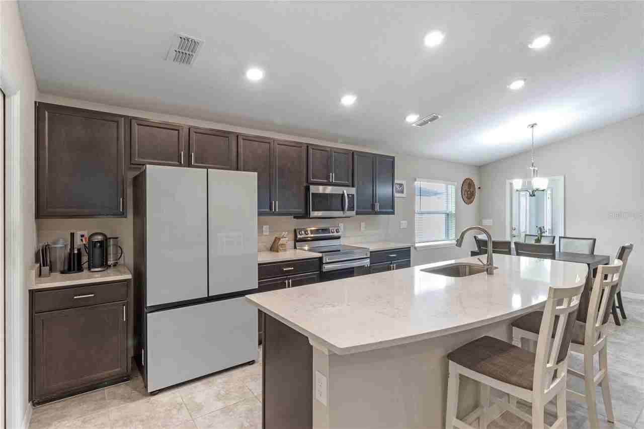 524 Scenic Bluff Blvd - Photo 2 of 23