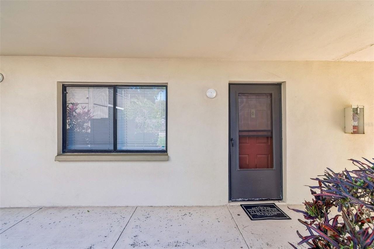 3300 Fox Chase Cir N #202 - Photo 6 of 50