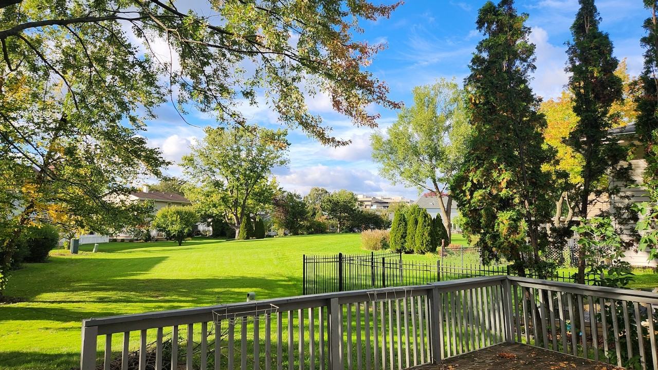 3250 Drew Street - Photo 2 of 25