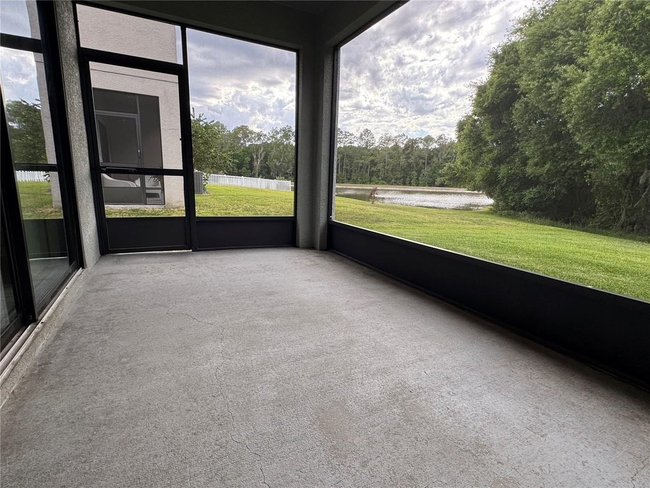 20044 Date Palm Way - Photo 4 of 40