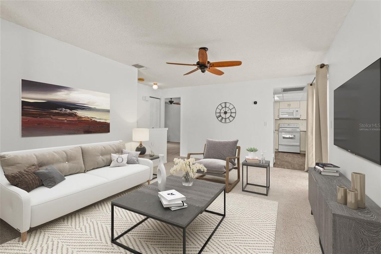 1163 Orange Tree Cir W #D - Photo 4 of 35