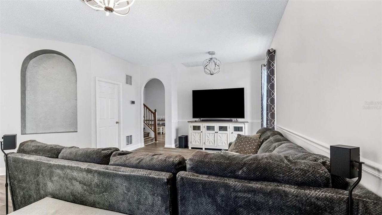 10443 Peppergrass Ct - Photo 5 of 19