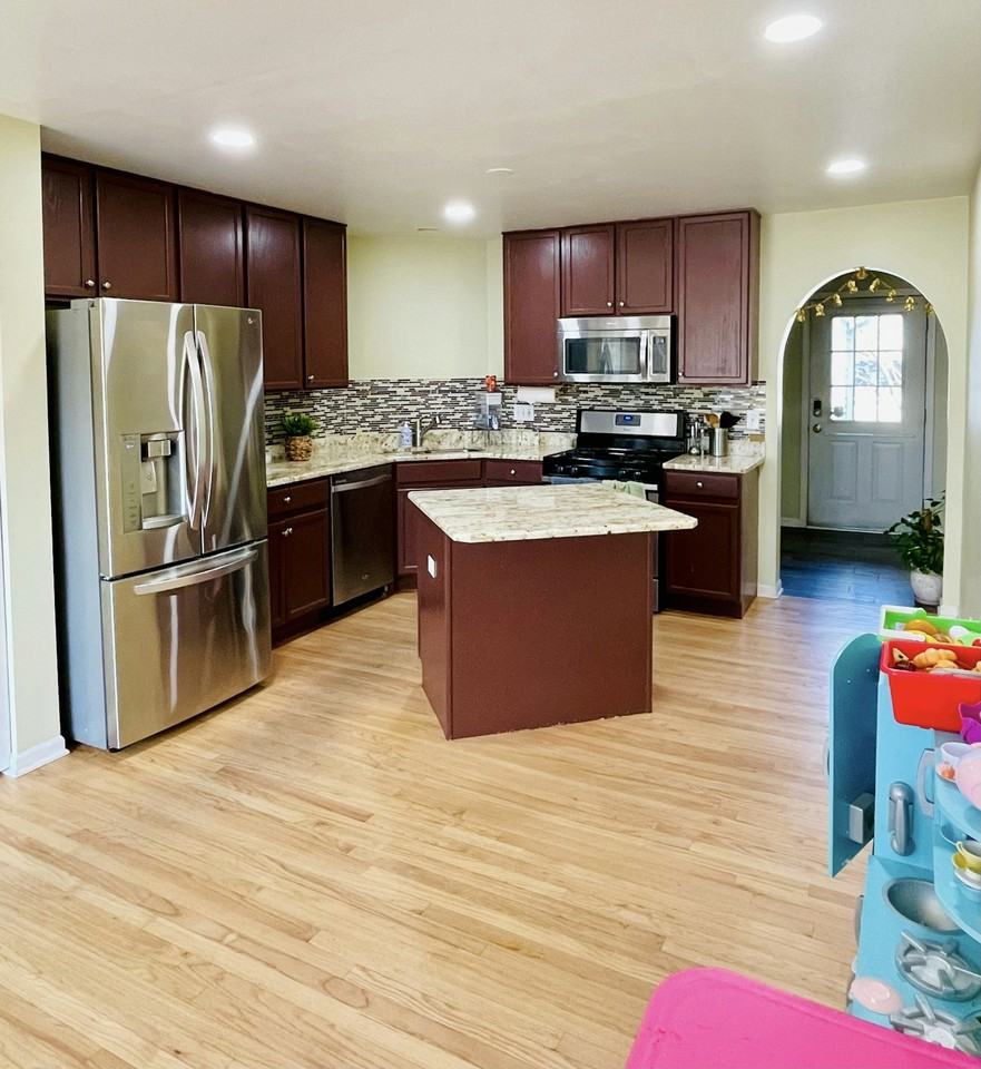 3308 Cool Springs Ct - Photo 6 of 21