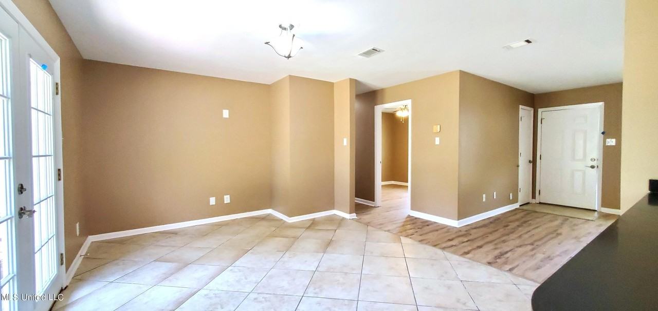 230 Saratoga Dr - Photo 5 of 16