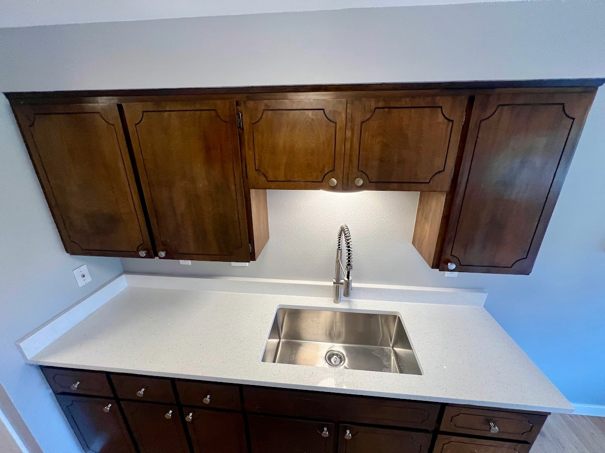 180 Southeast 3rd Street, Unit A - Photo 2 of 19