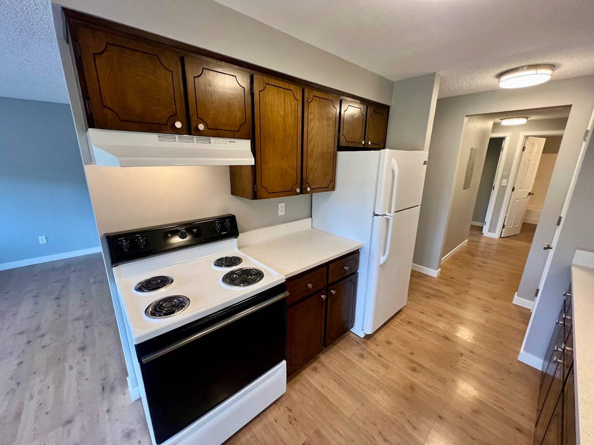 180 Southeast 3rd Street, Unit A - Photo 3 of 19