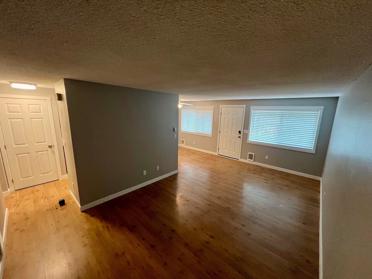 180 Southeast 3rd Street, Unit A - Photo 6 of 19