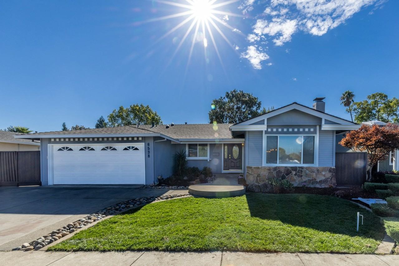 6538 Inglewood Drive - Photo 2 of 32