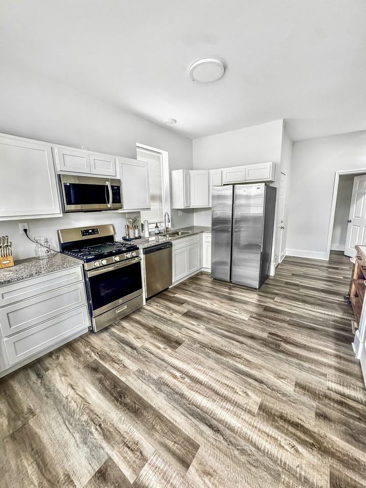 4581 Gibson Avenue, Unit 4581 - Photo 6 of 34