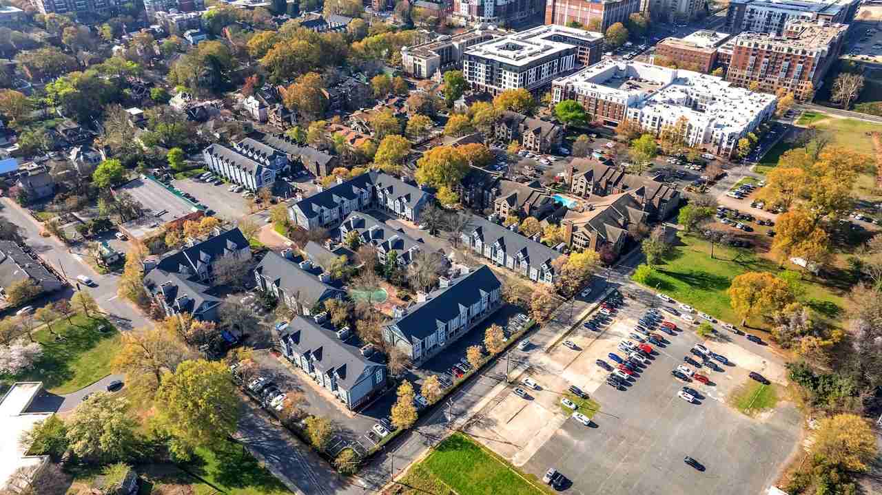 505 North Graham Street - Photo 3 of 28