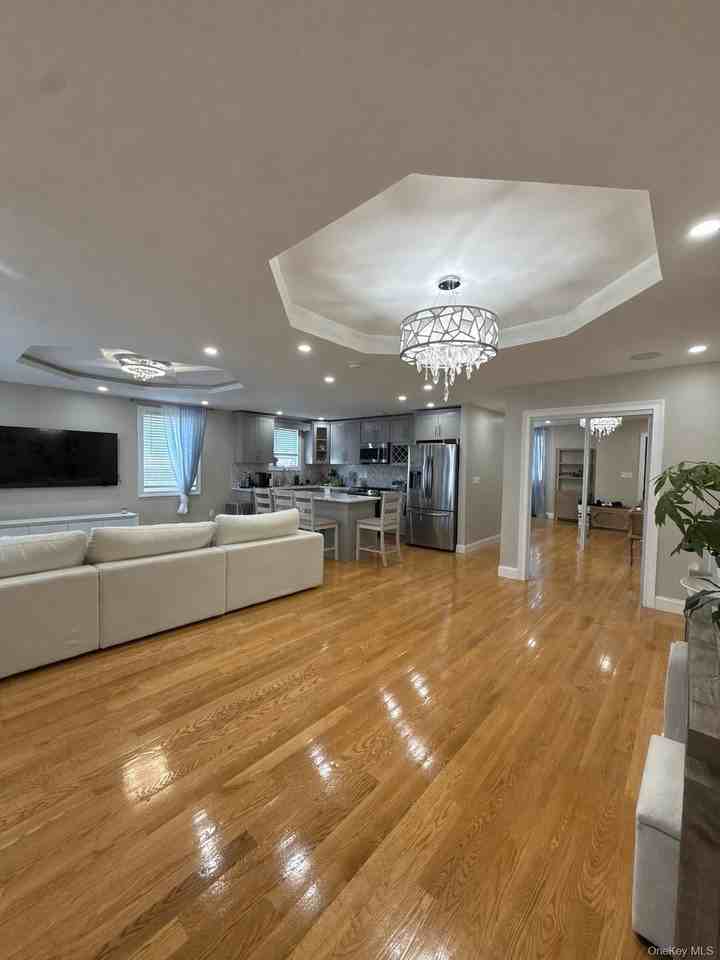 24910 139th Ave #1 - Photo 3 of 15